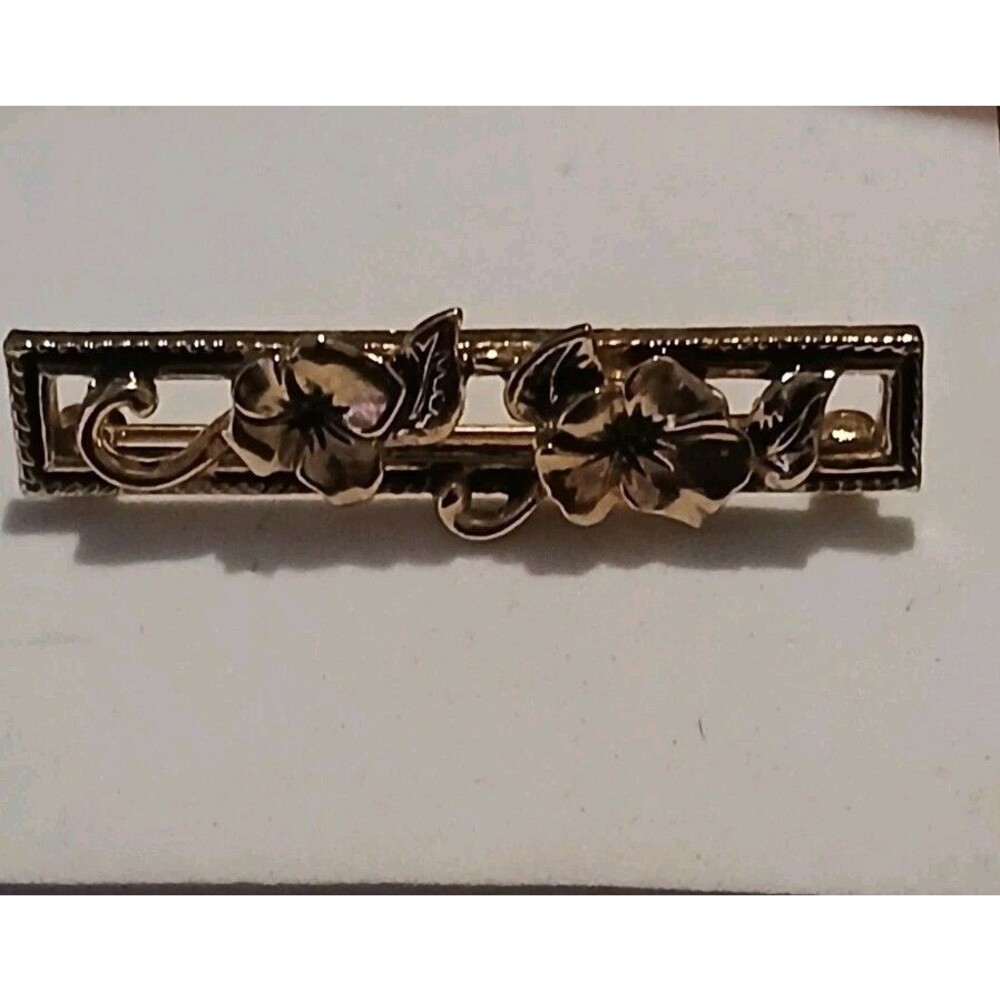 Vintage AVON Gold Tone Floral Brooch Signed